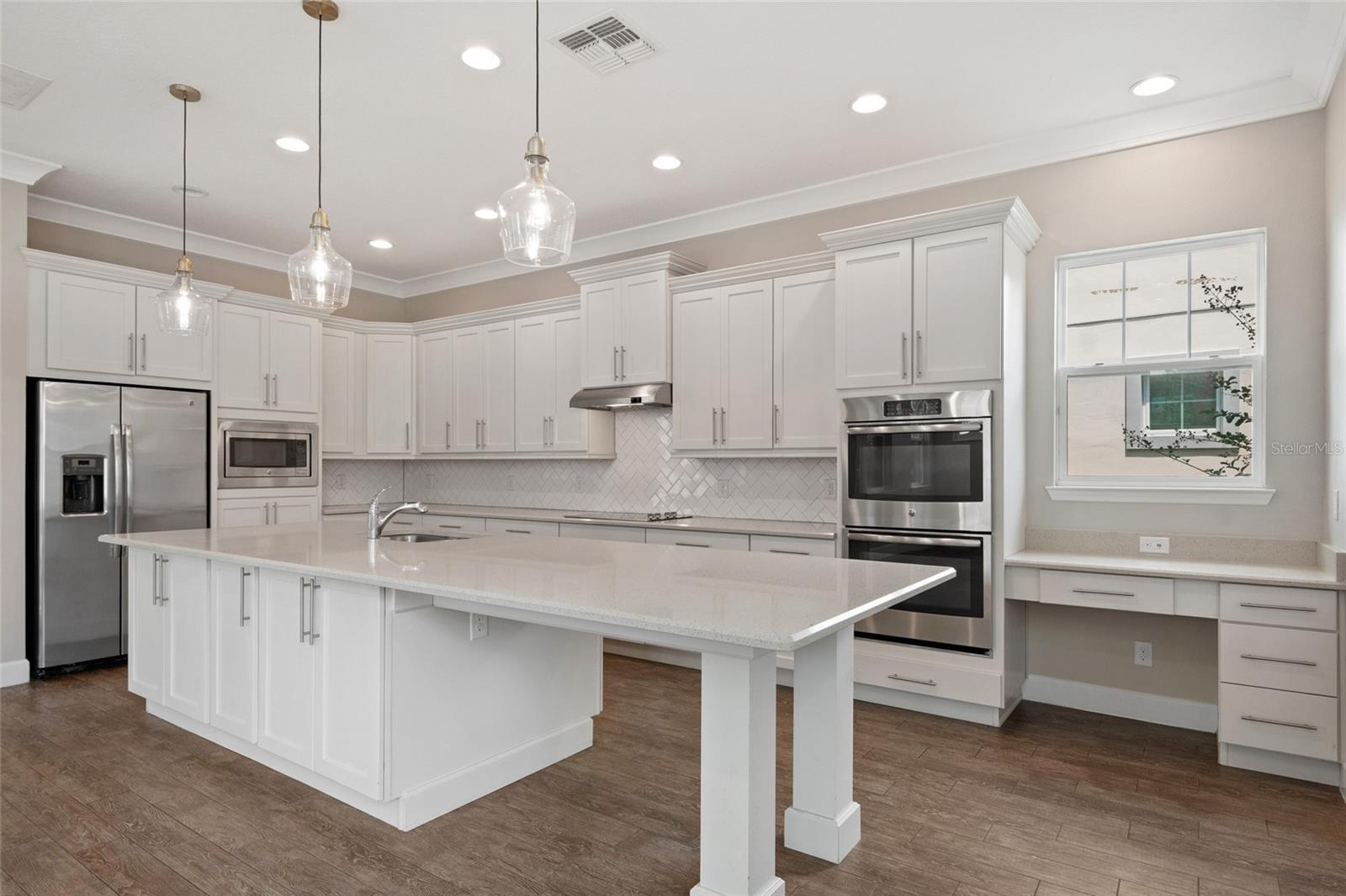 Image 30 of 72 For 9064 Merrifield Sreet