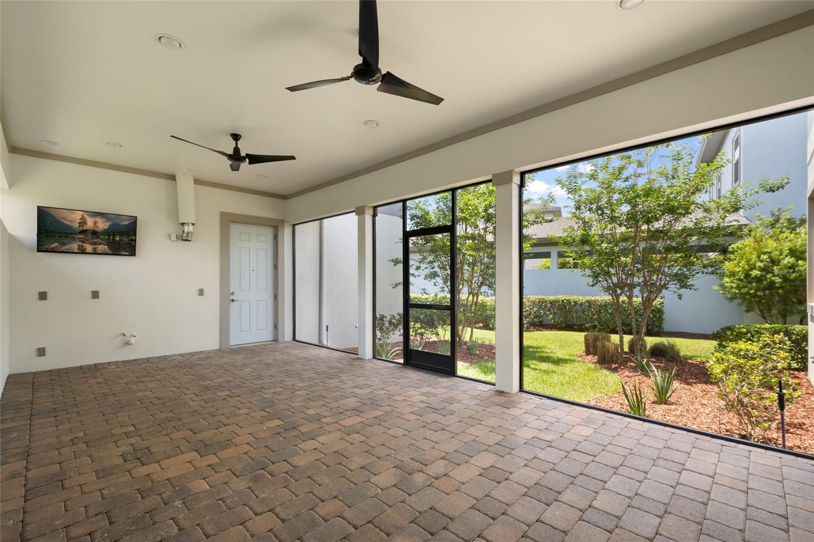 Image 43 of 72 For 9064 Merrifield Sreet