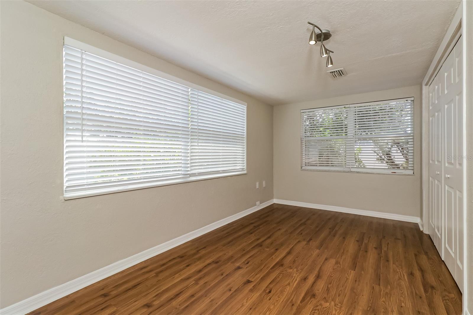Image 17 of 21 For 3644 Panola Drive