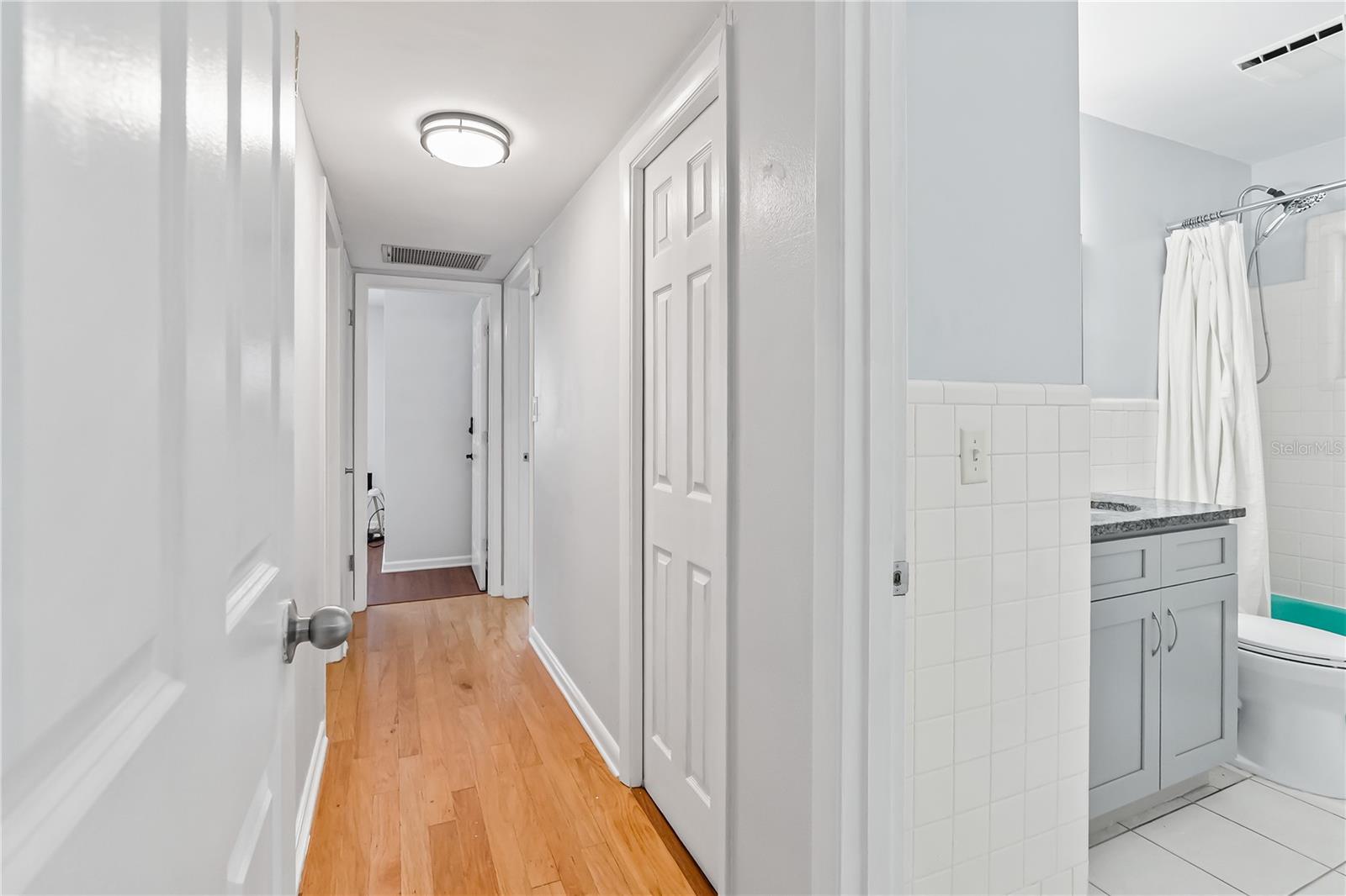 Listing photo id 19 for 621 Ellsworth Street