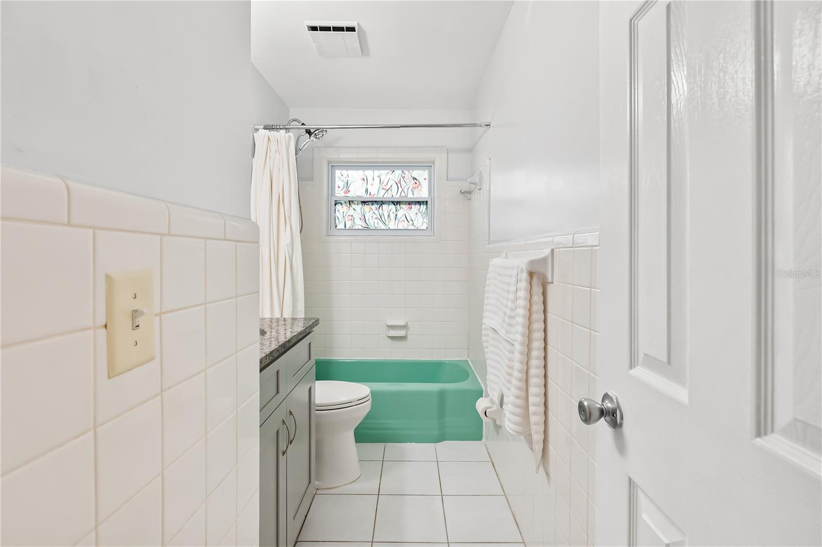 Listing photo id 20 for 621 Ellsworth Street
