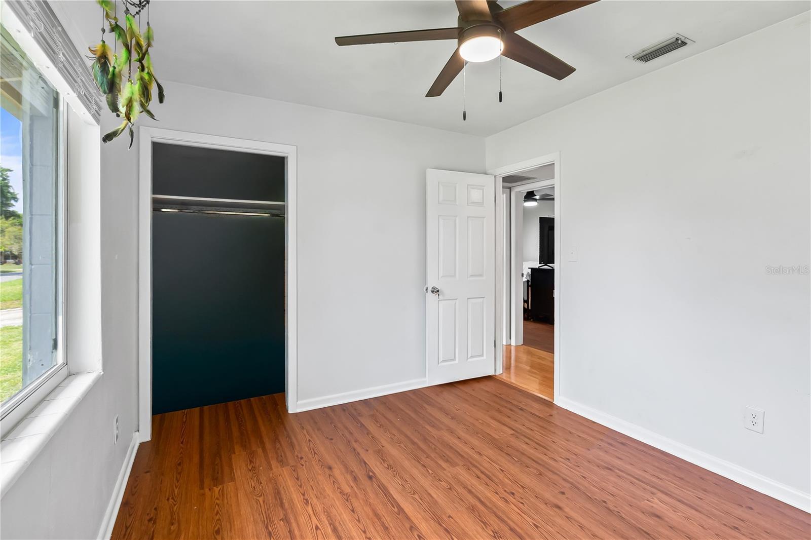Listing photo id 24 for 621 Ellsworth Street