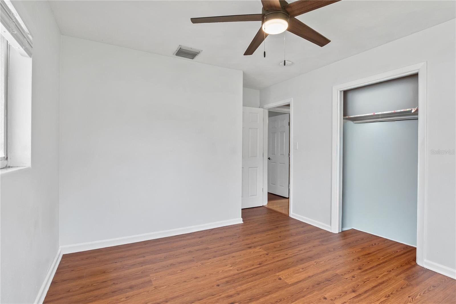 Listing photo id 26 for 621 Ellsworth Street