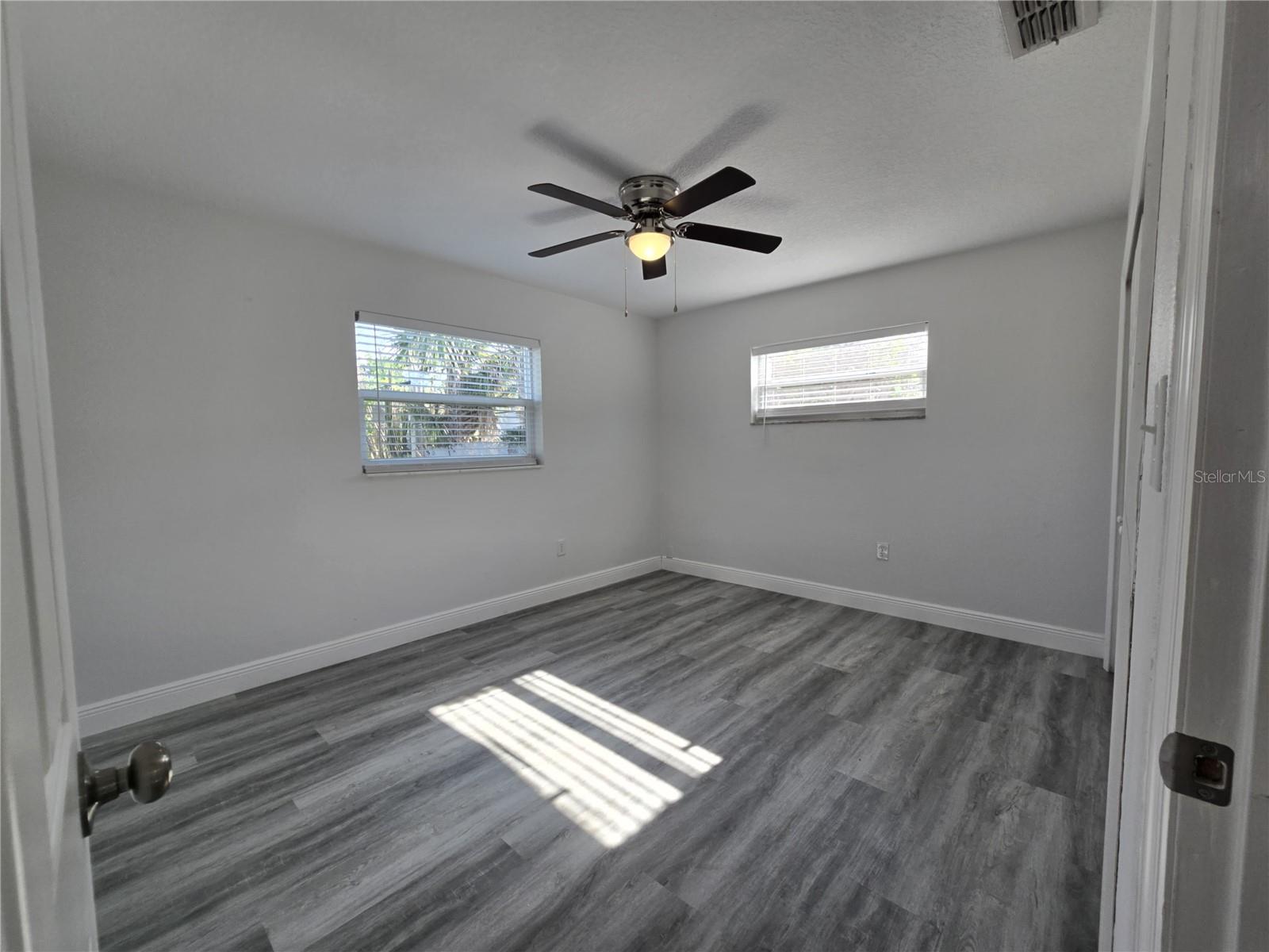 Image 14 of 39 For 1816 Rendale Drive