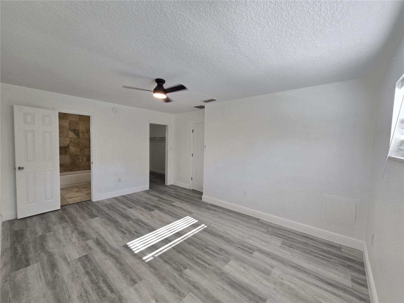 Image 24 of 39 For 1816 Rendale Drive
