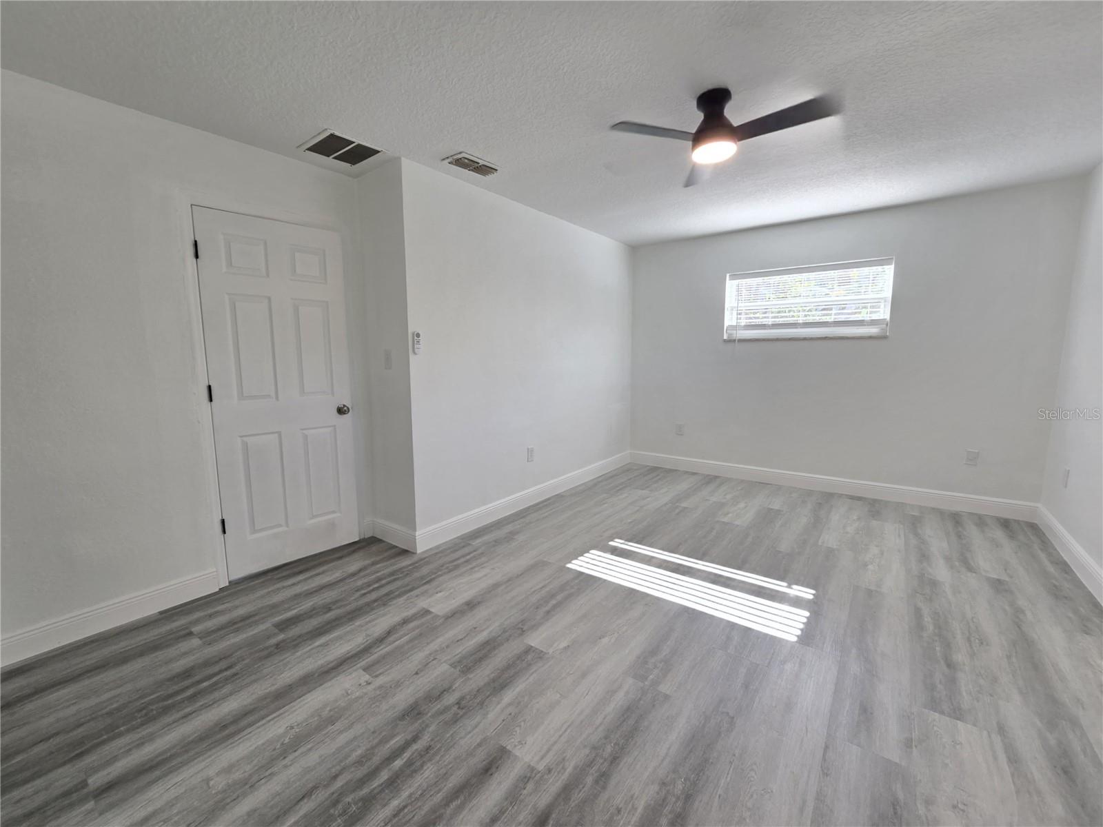 Image 27 of 39 For 1816 Rendale Drive