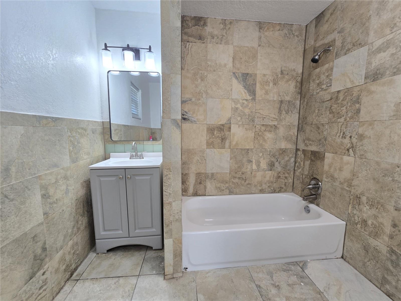Image 32 of 39 For 1816 Rendale Drive