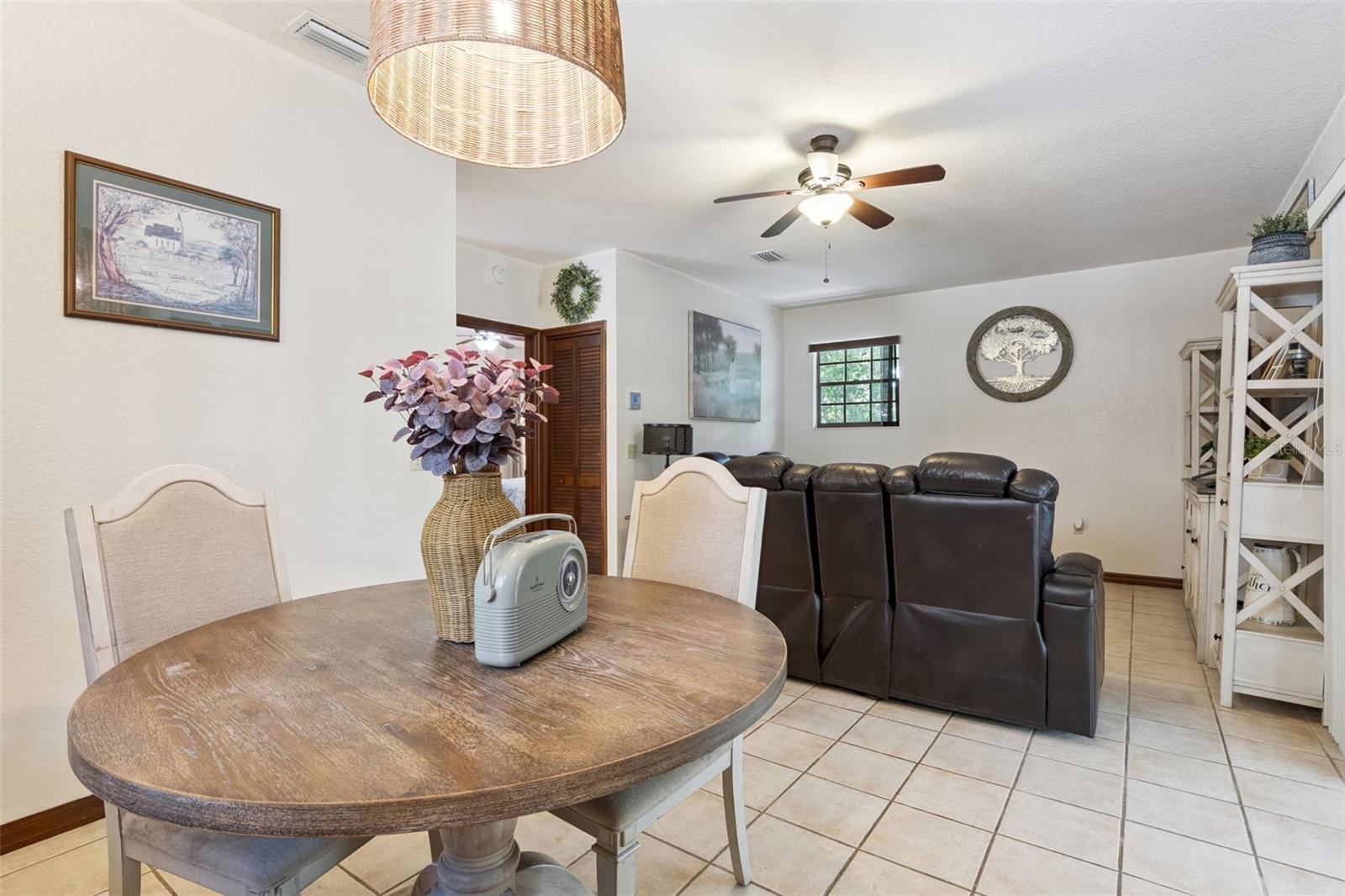 Image 9 of 37 For 209 Catawba Street