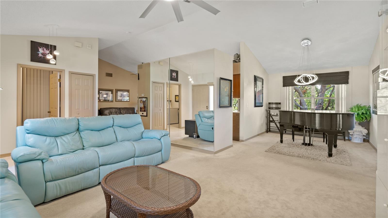 Image 10 of 63 For 9072 Woodbreeze Boulevard