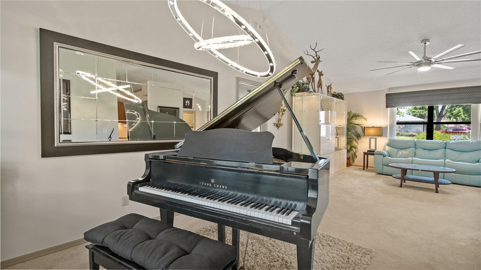 Image 14 of 63 For 9072 Woodbreeze Boulevard