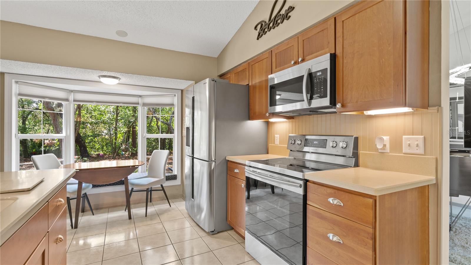Image 18 of 63 For 9072 Woodbreeze Boulevard