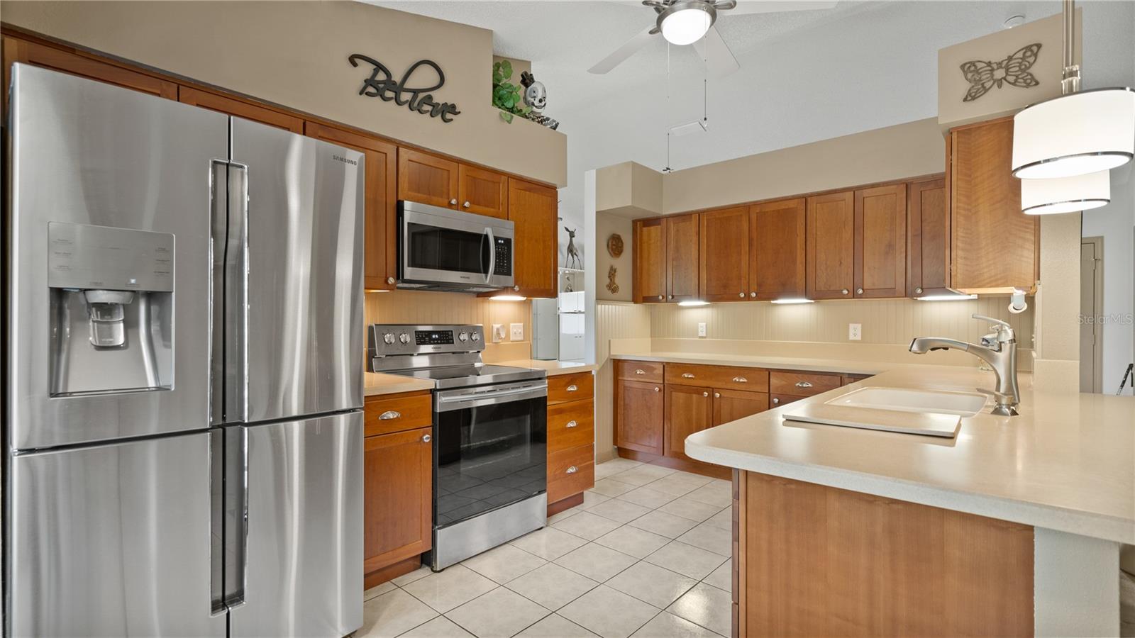 Image 20 of 63 For 9072 Woodbreeze Boulevard
