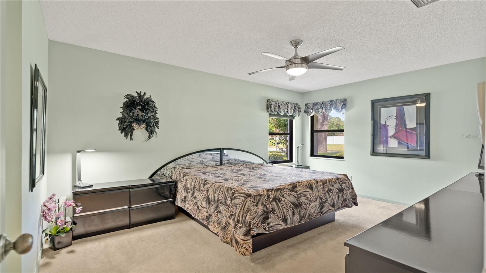 Image 27 of 63 For 9072 Woodbreeze Boulevard