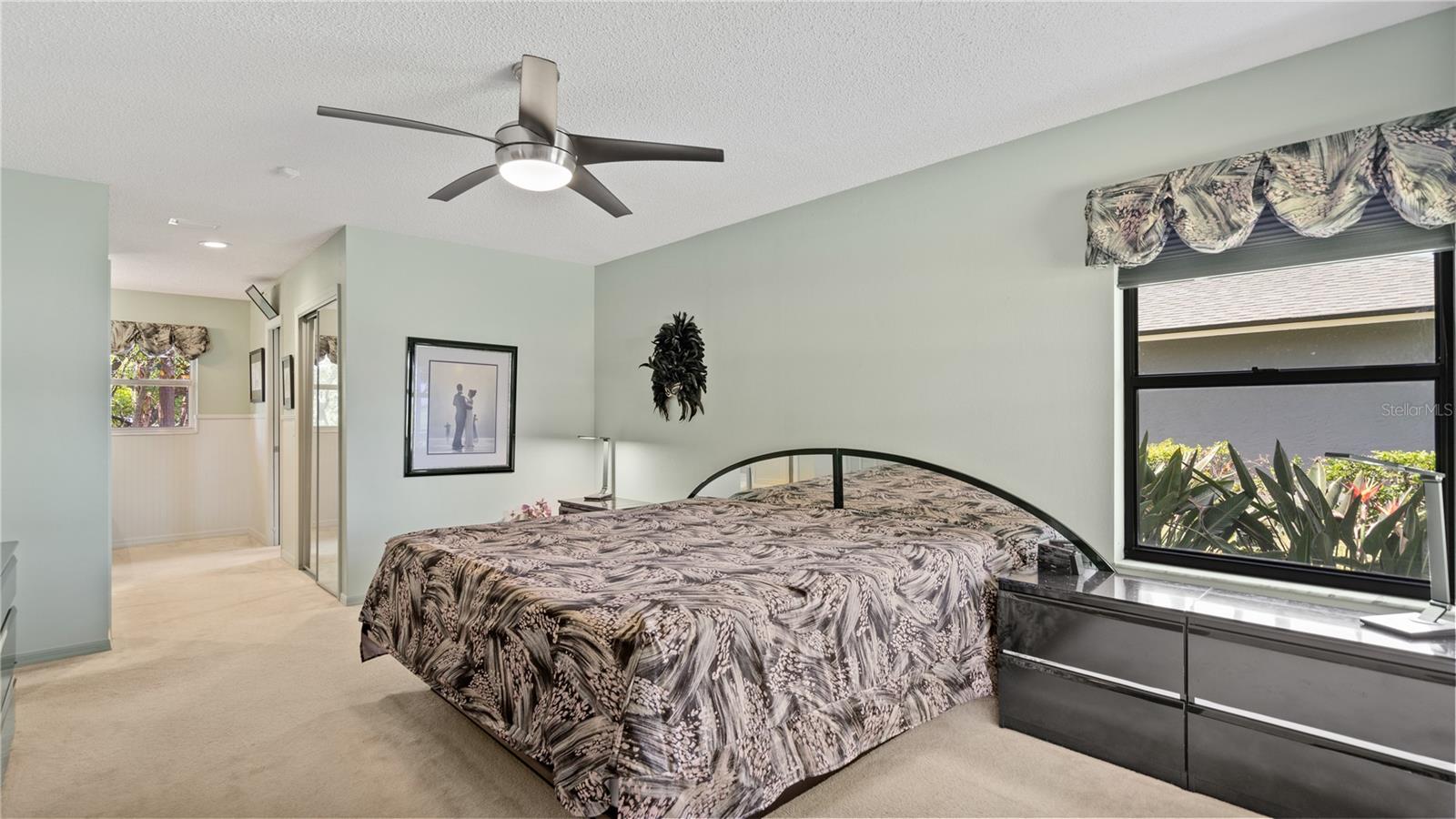 Image 28 of 63 For 9072 Woodbreeze Boulevard