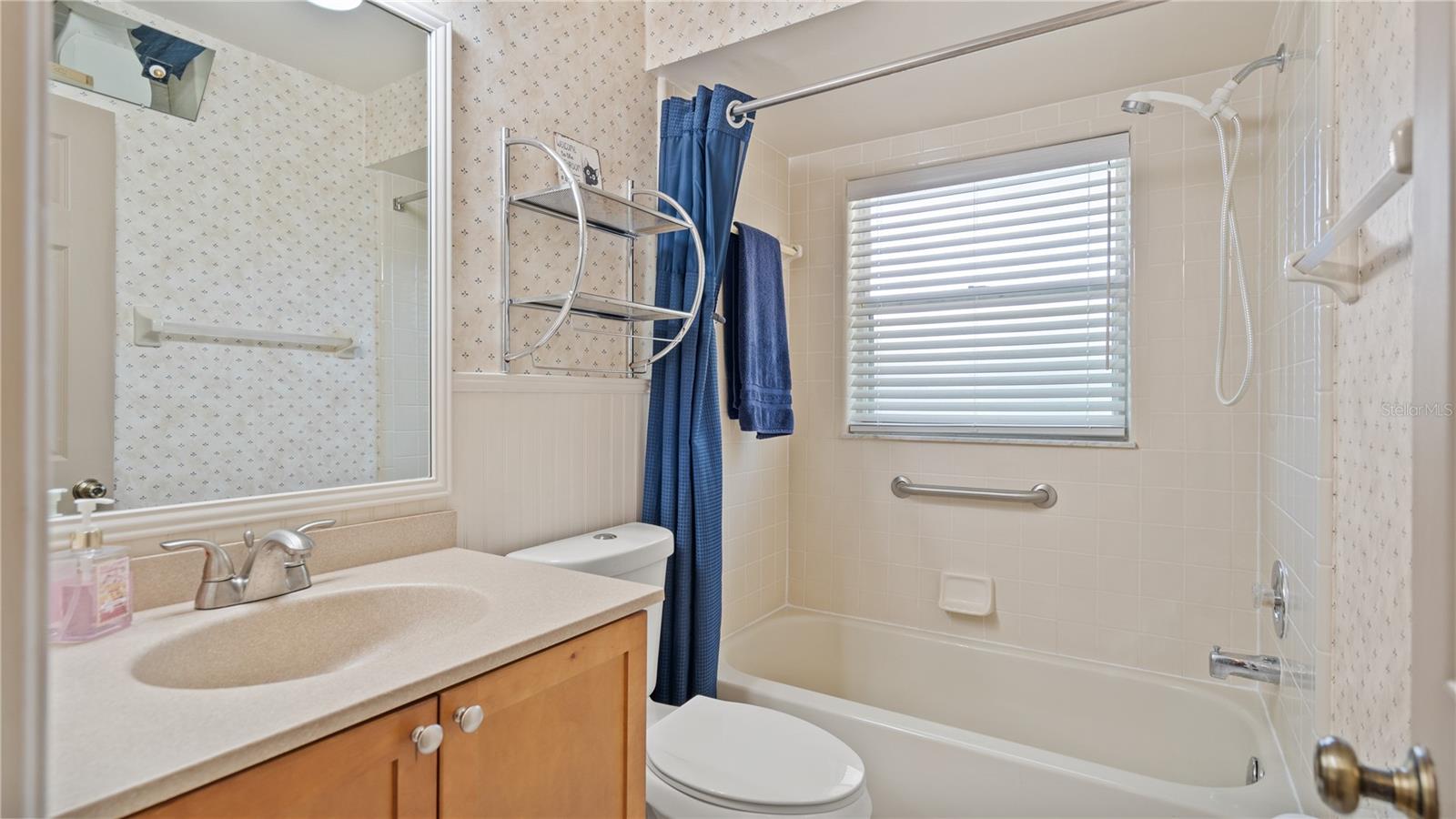 Image 41 of 63 For 9072 Woodbreeze Boulevard