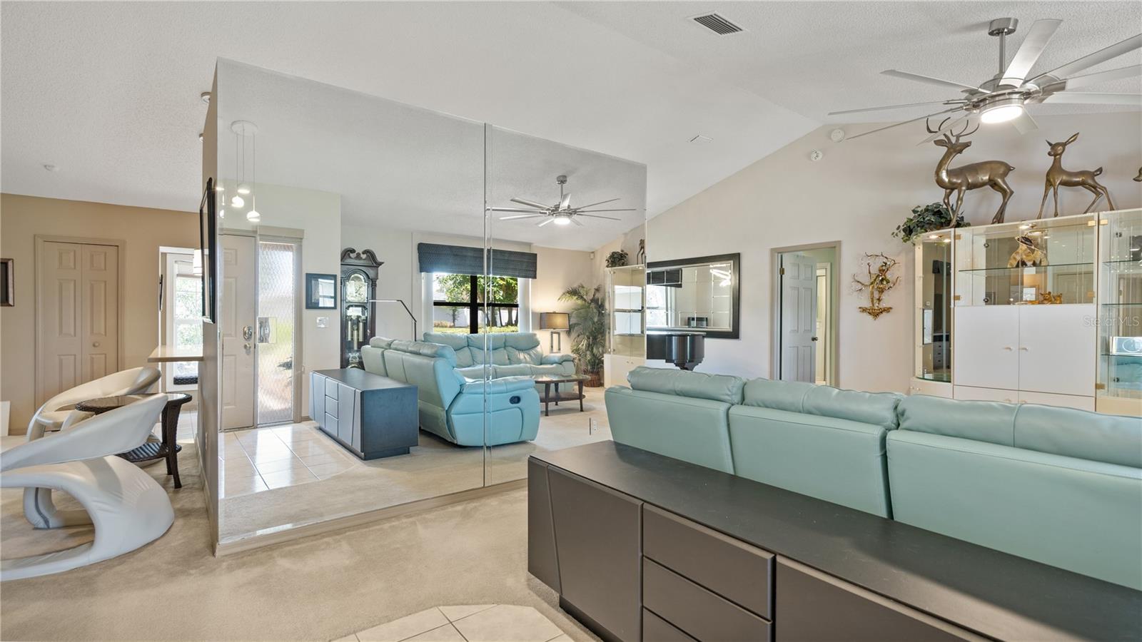 Image 5 of 63 For 9072 Woodbreeze Boulevard