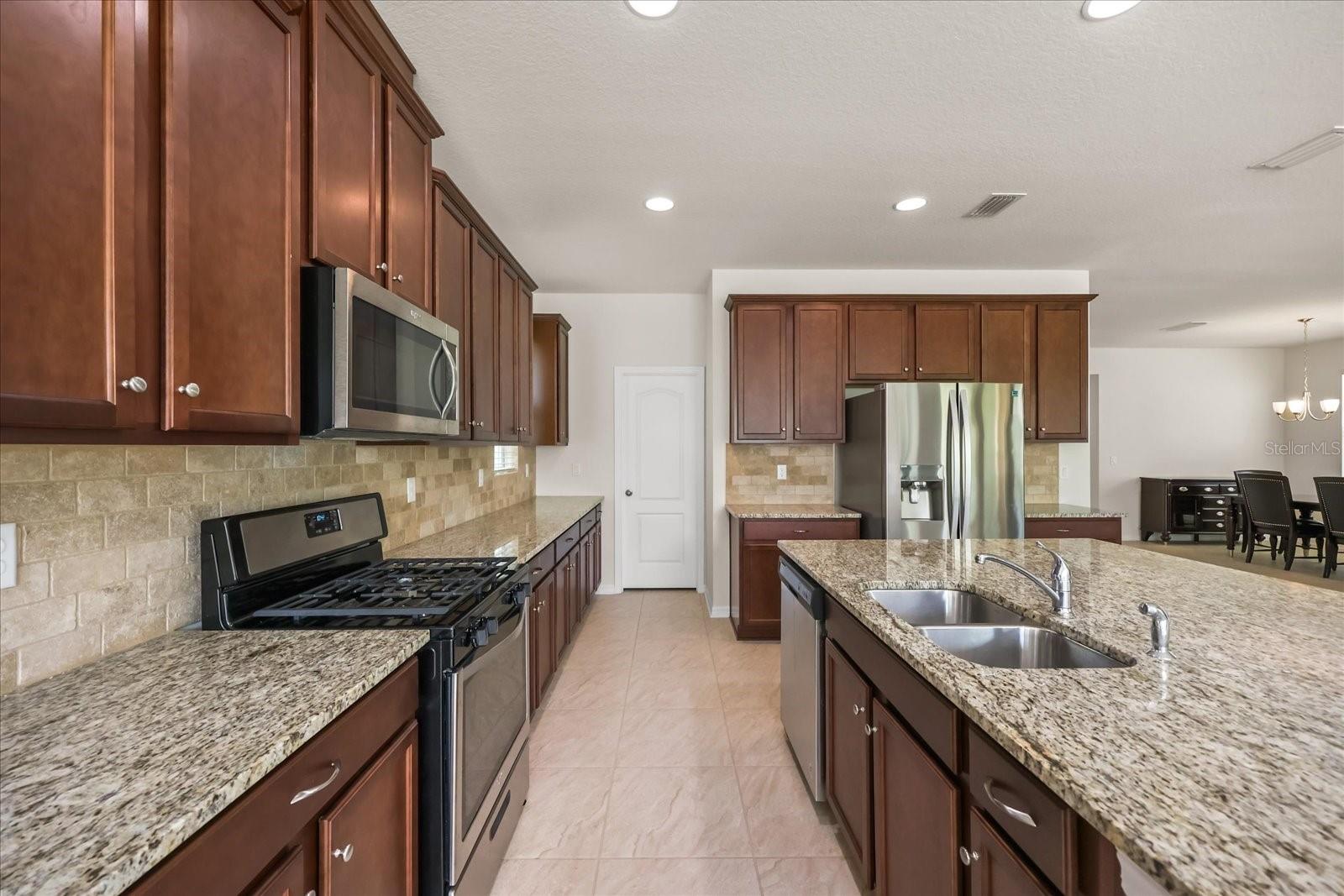 Image 7 of 42 For 1455 Sourwood Drive