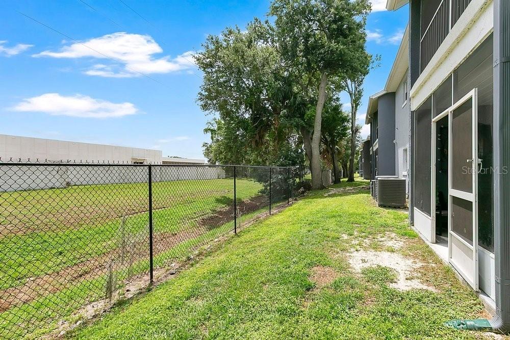 Image 20 of 34 For 4227 Pershing Pointe Place 2