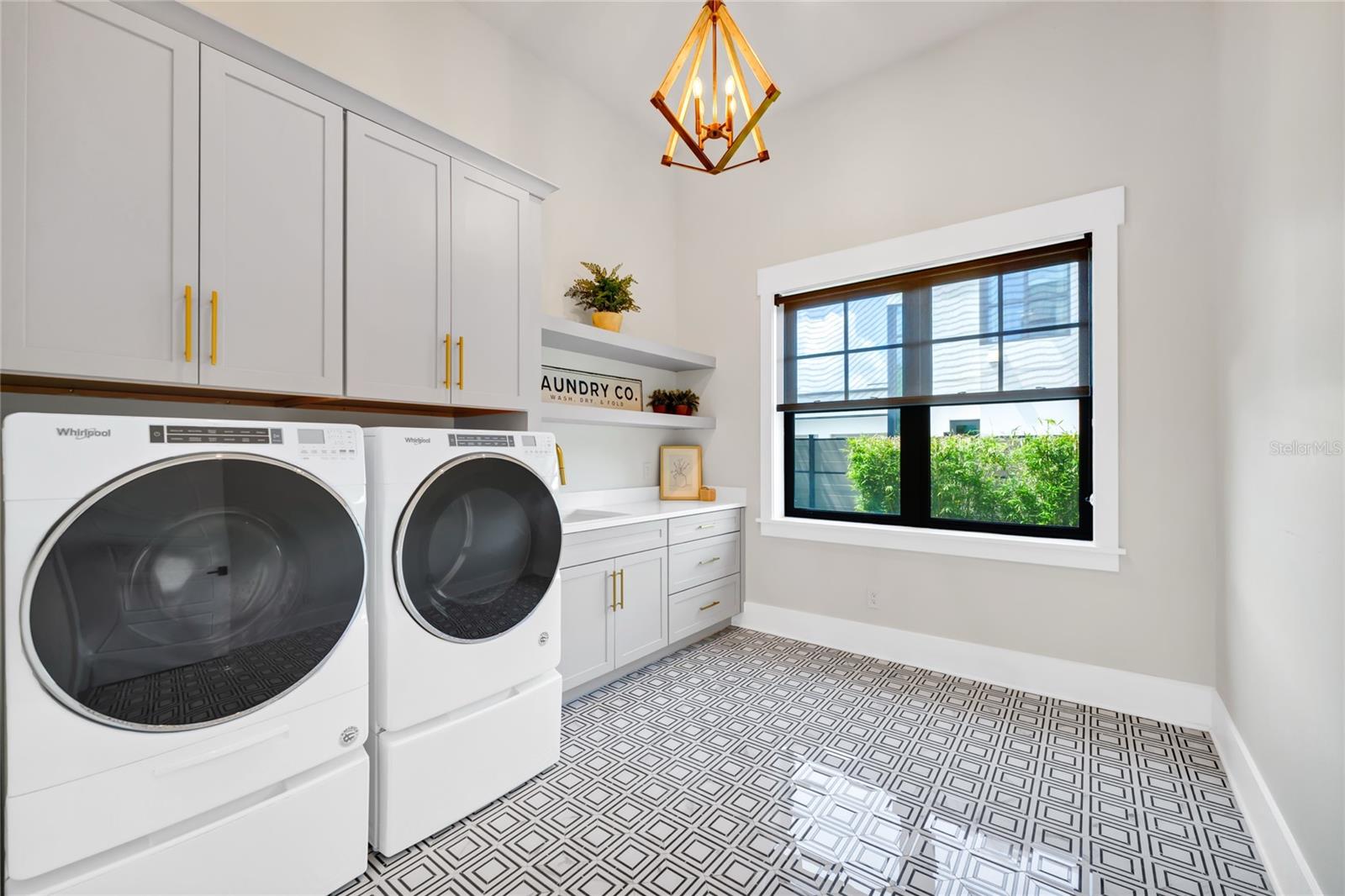 Image 30 of 70 For 5061 Sawyer Cove Way