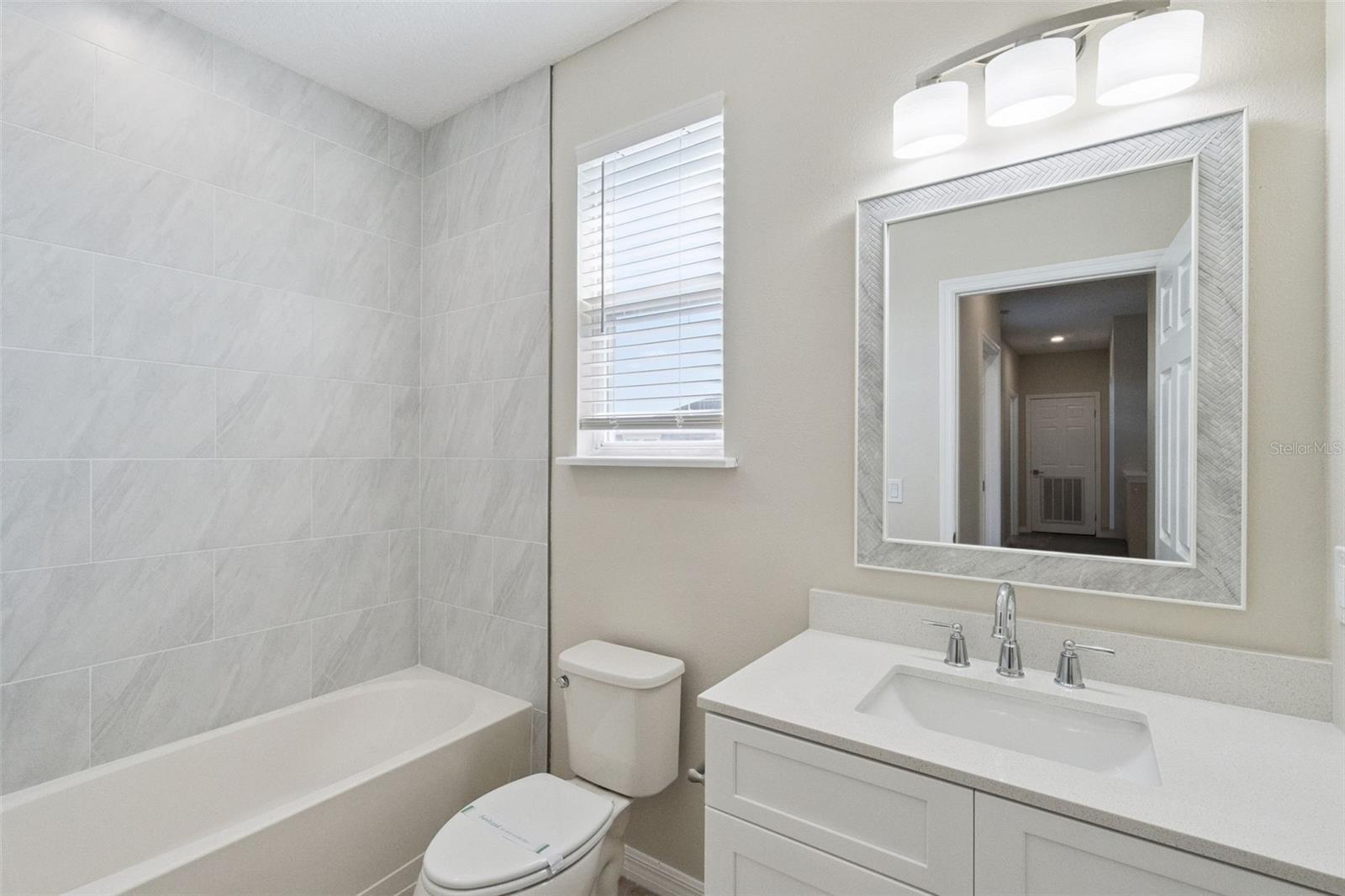 Image 13 of 21 For 2611 Palisade Boulevard