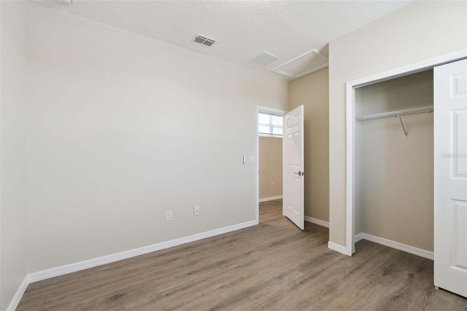 Image 15 of 21 For 2611 Palisade Boulevard