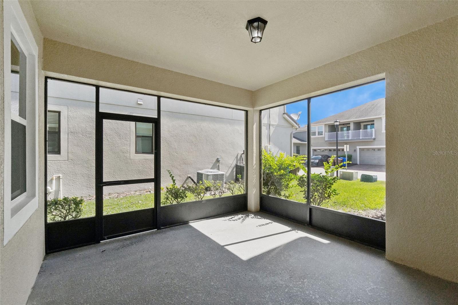 Image 18 of 21 For 2611 Palisade Boulevard