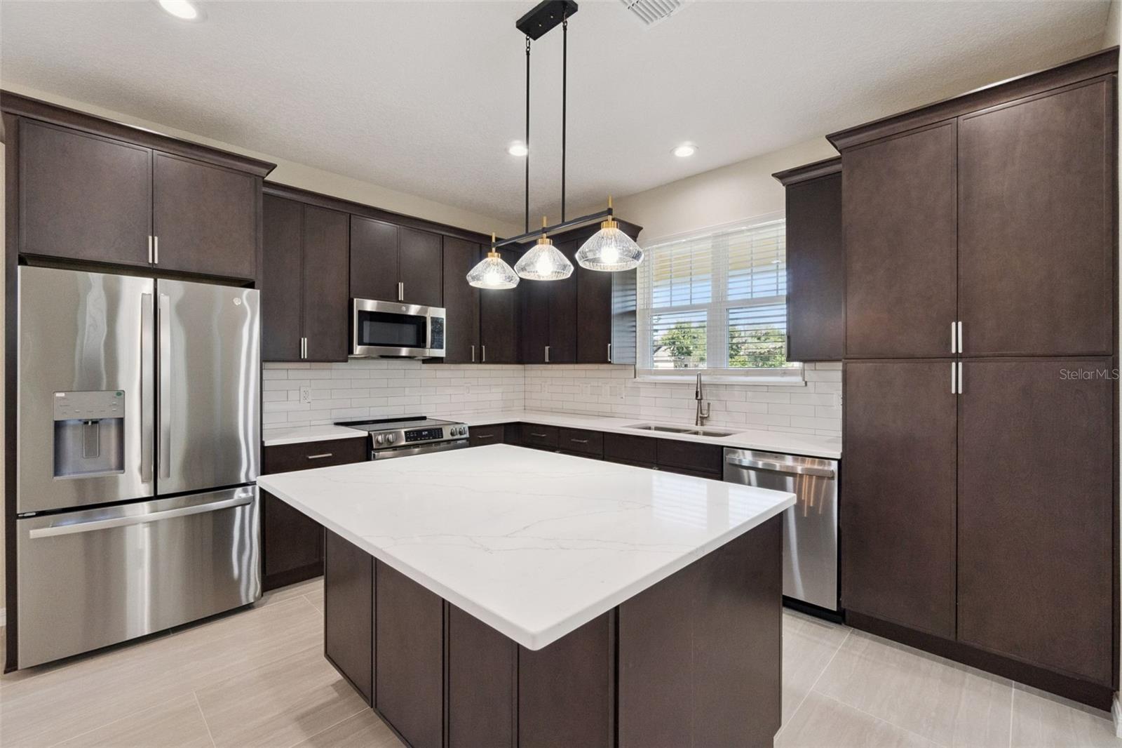Image 7 of 21 For 2611 Palisade Boulevard