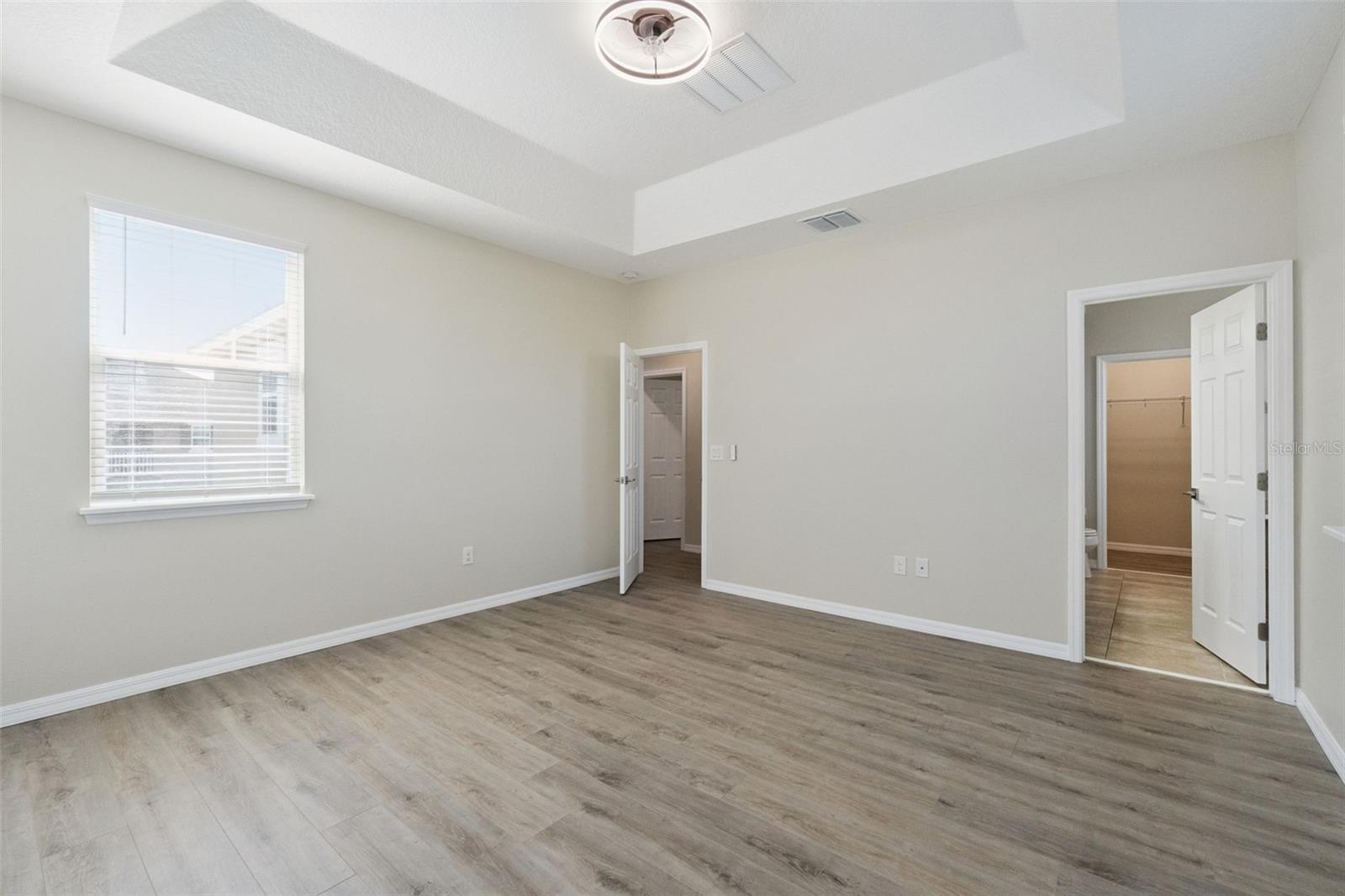 Image 9 of 21 For 2611 Palisade Boulevard