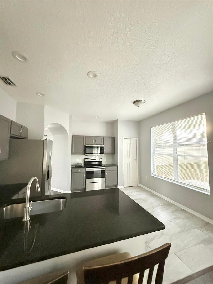 Image 18 of 65 For 14116 Entrada Drive
