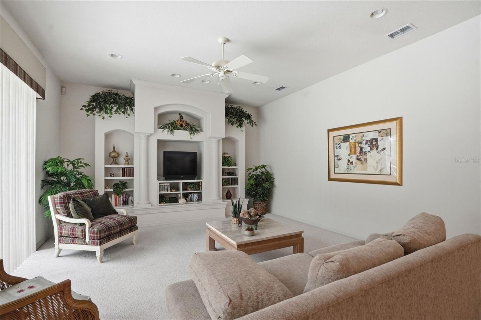 Image 12 of 34 For 7221 Aloe Drive