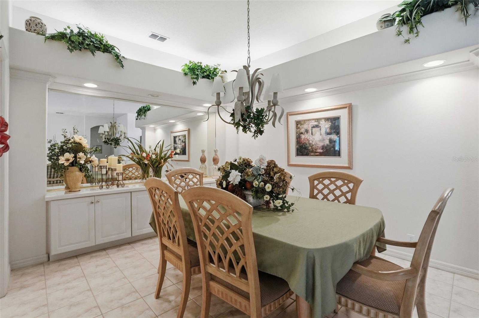 Image 6 of 34 For 7221 Aloe Drive