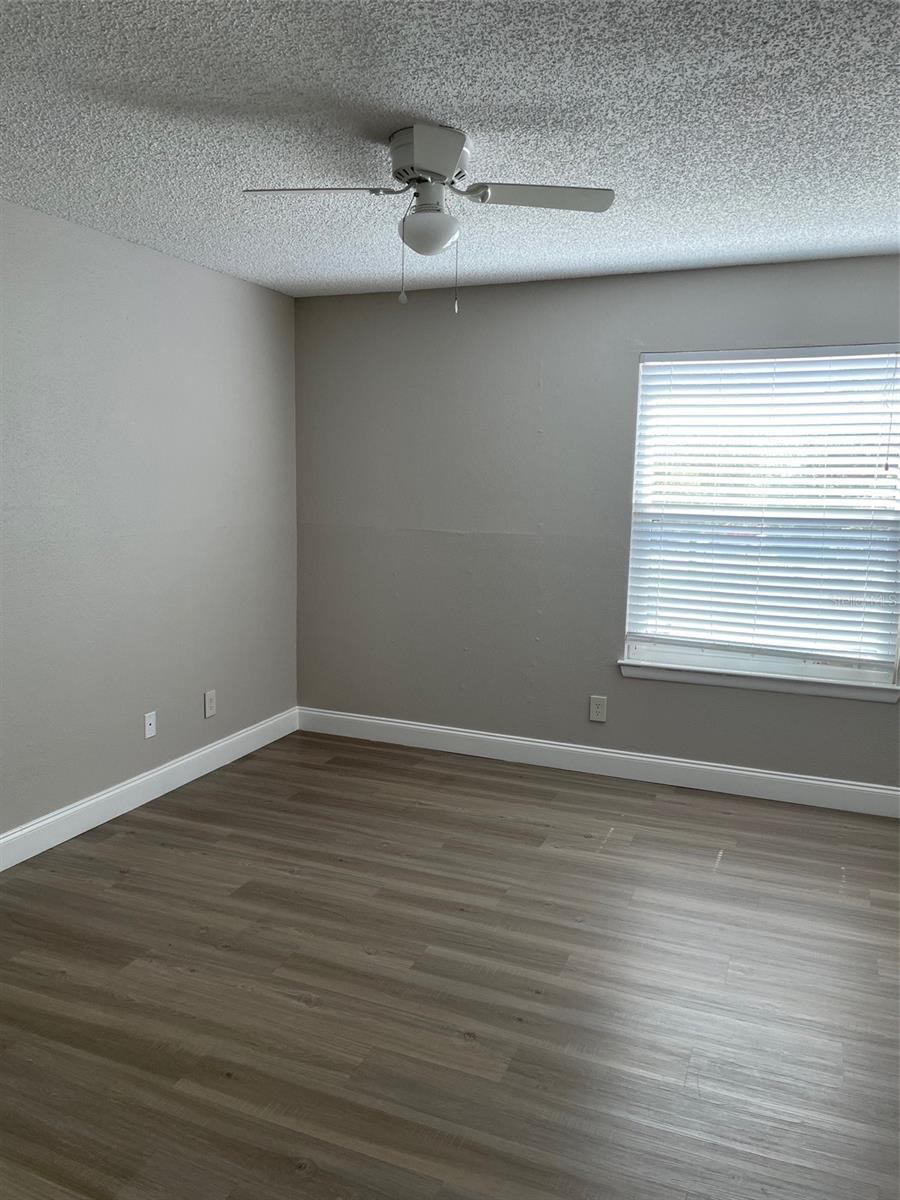 Image 17 of 32 For 3764 Idlebrook Circle 204