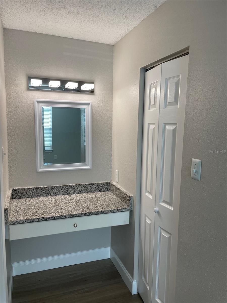 Image 18 of 32 For 3764 Idlebrook Circle 204