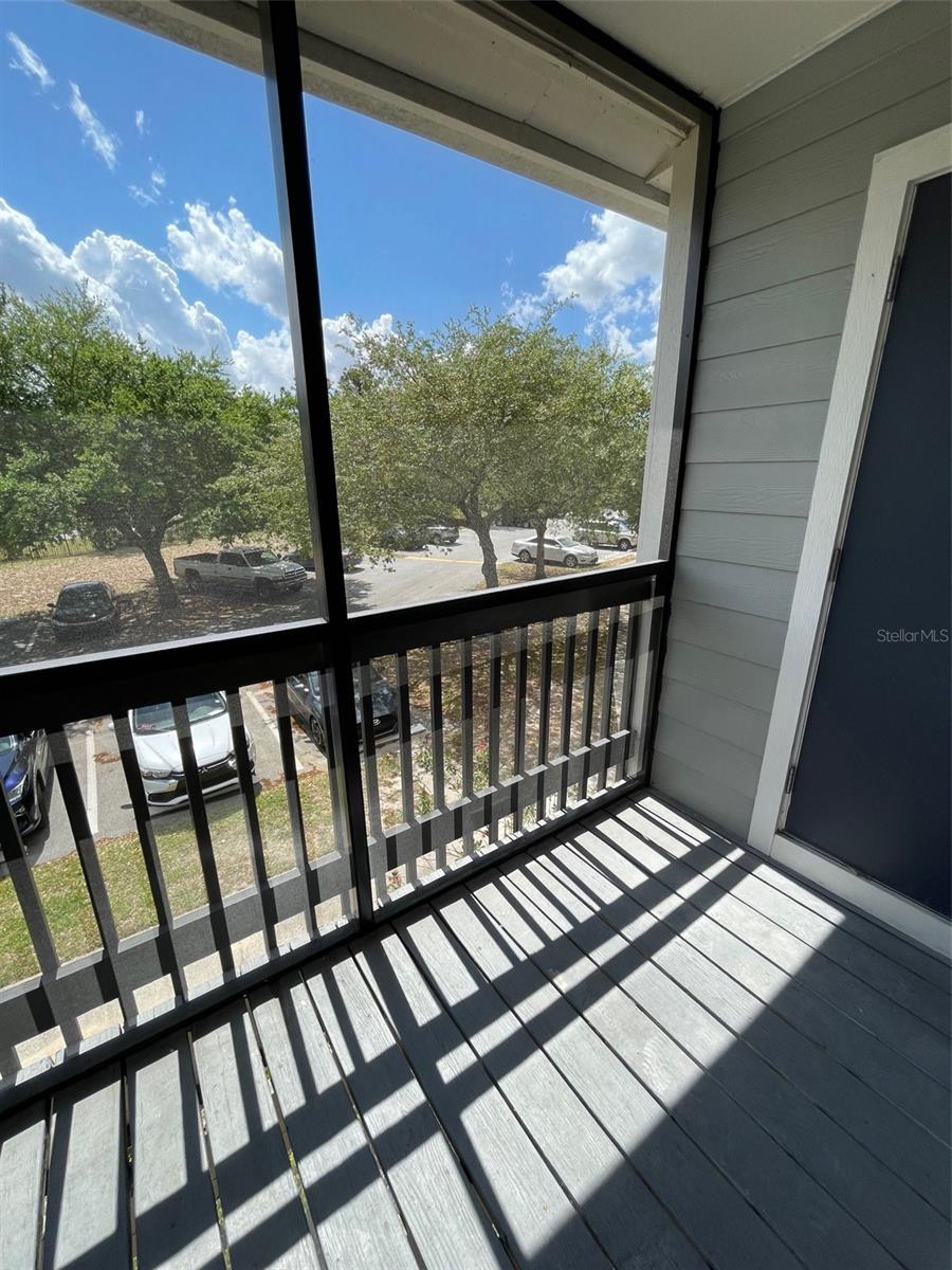 Image 22 of 32 For 3764 Idlebrook Circle 204