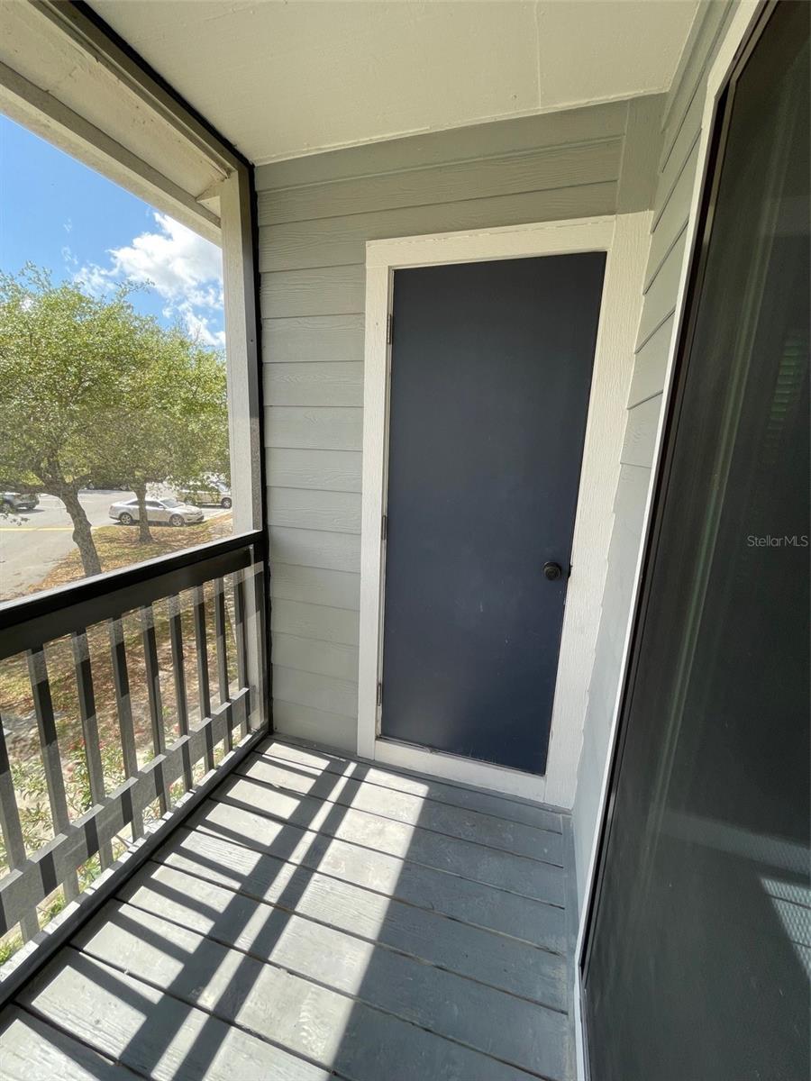 Image 24 of 32 For 3764 Idlebrook Circle 204