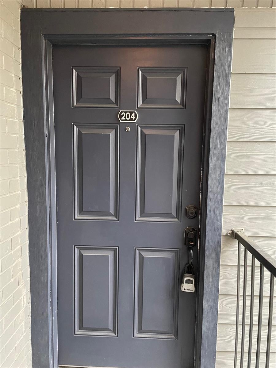 Image 3 of 32 For 3764 Idlebrook Circle 204