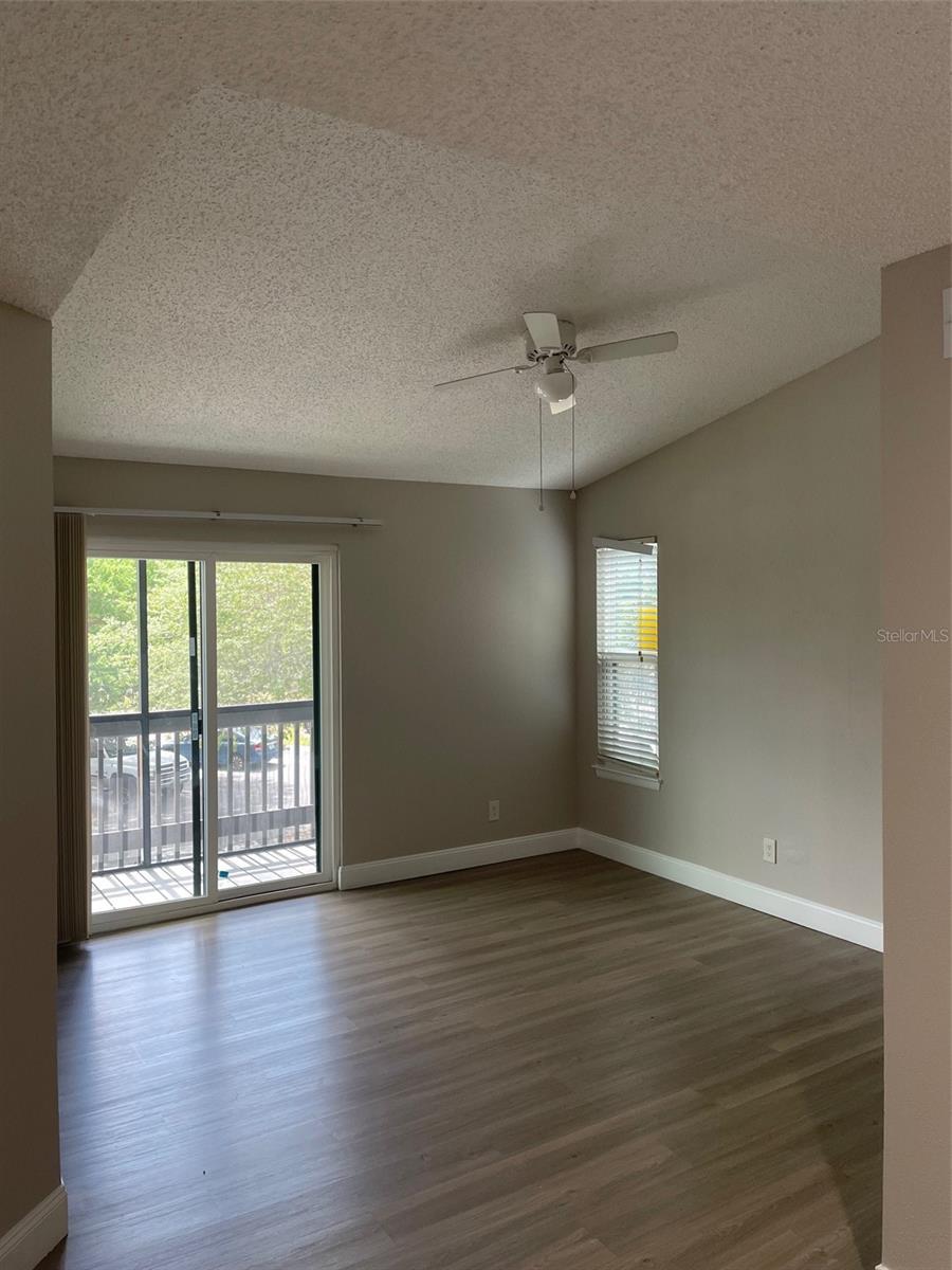 Image 5 of 32 For 3764 Idlebrook Circle 204