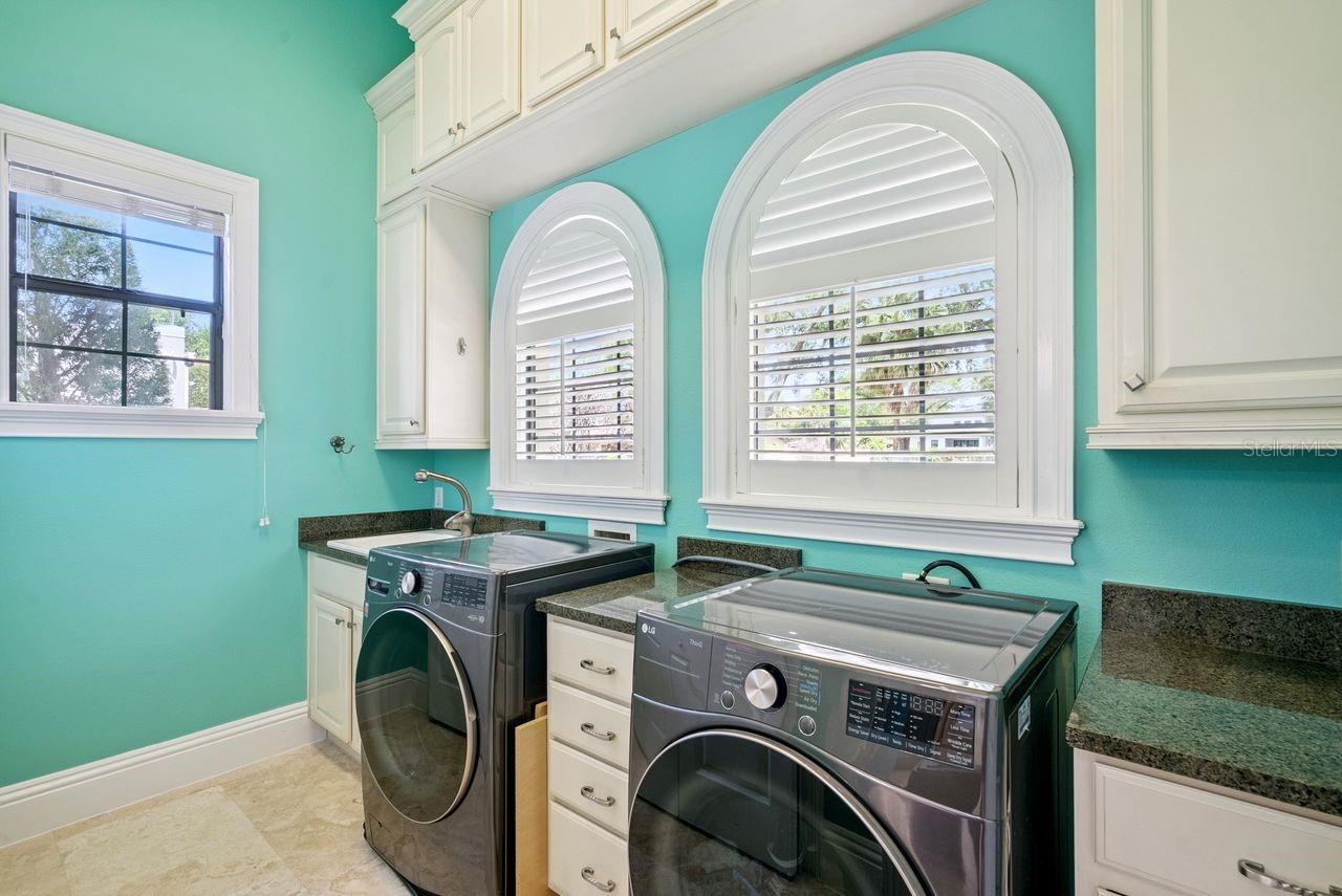 Image 21 of 43 For 1864 Grinnell Terrace