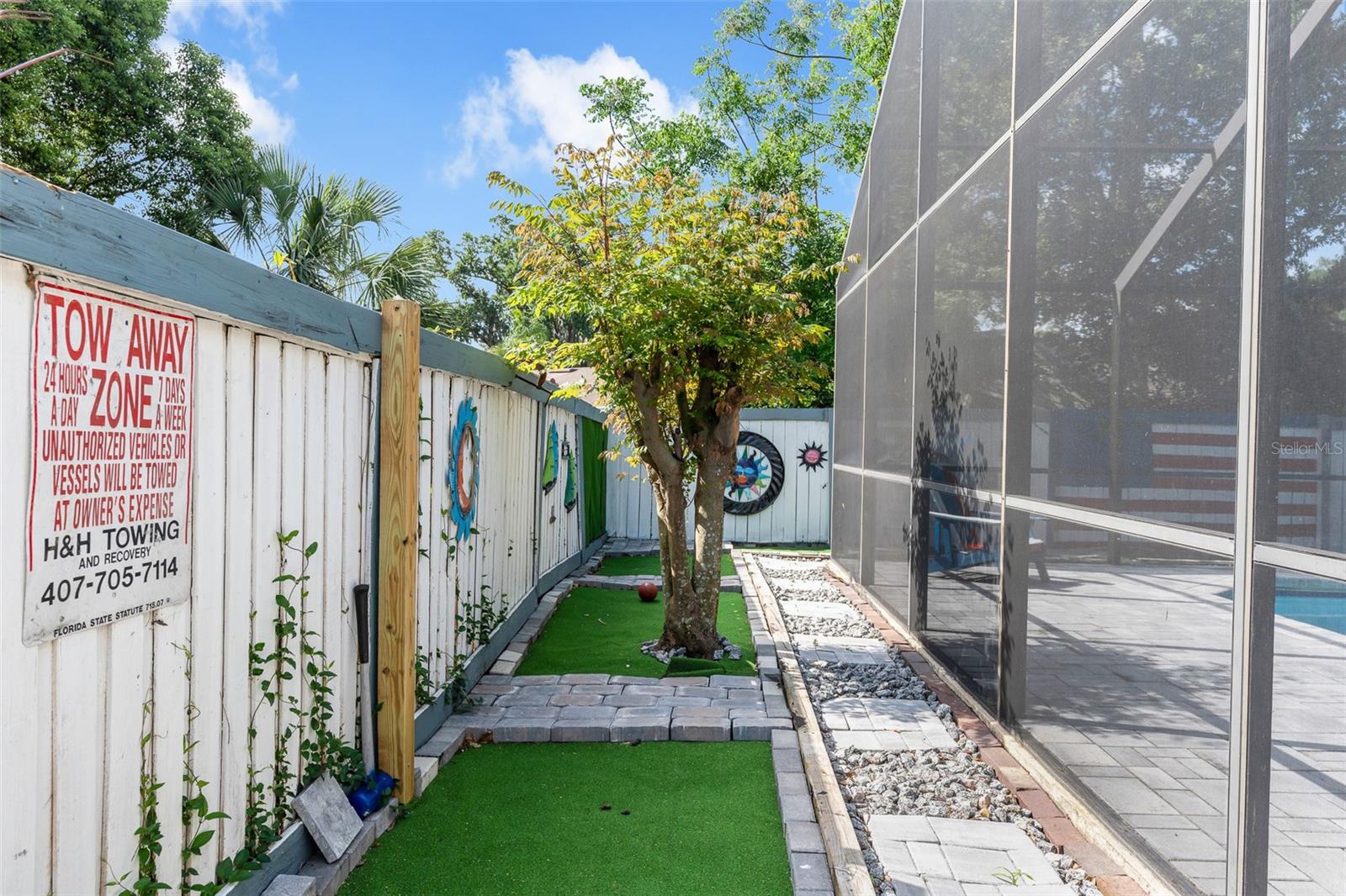 Listing photo id 48 for 314 Hormigas Street