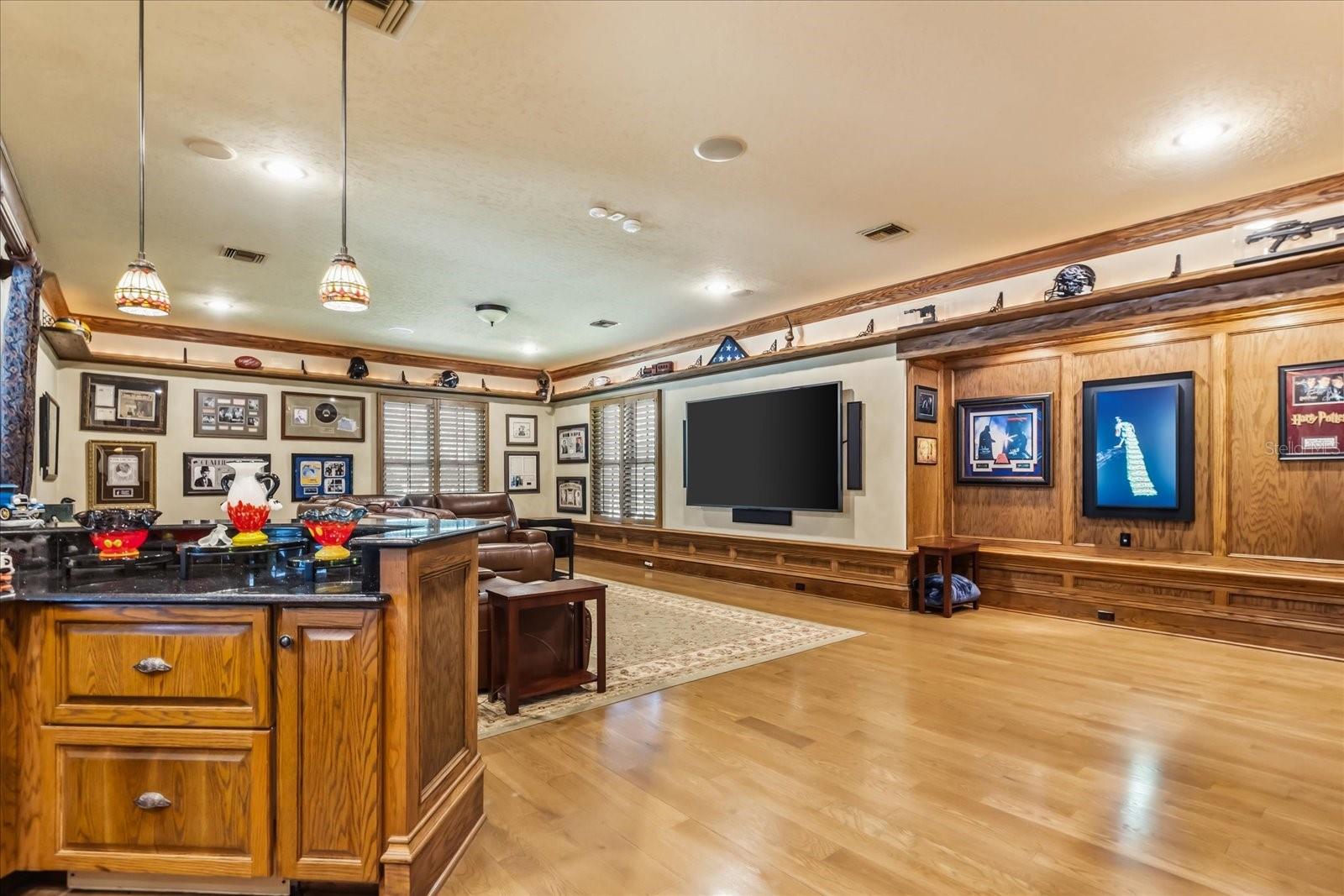 Listing photo id 13 for 2878 Markham Woods Road