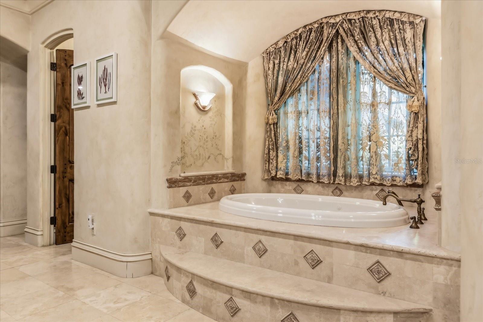 Listing photo id 18 for 2878 Markham Woods Road
