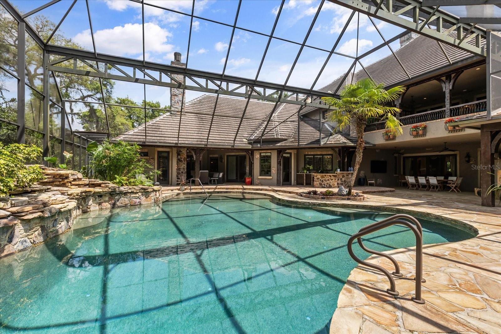 Listing photo id 36 for 2878 Markham Woods Road
