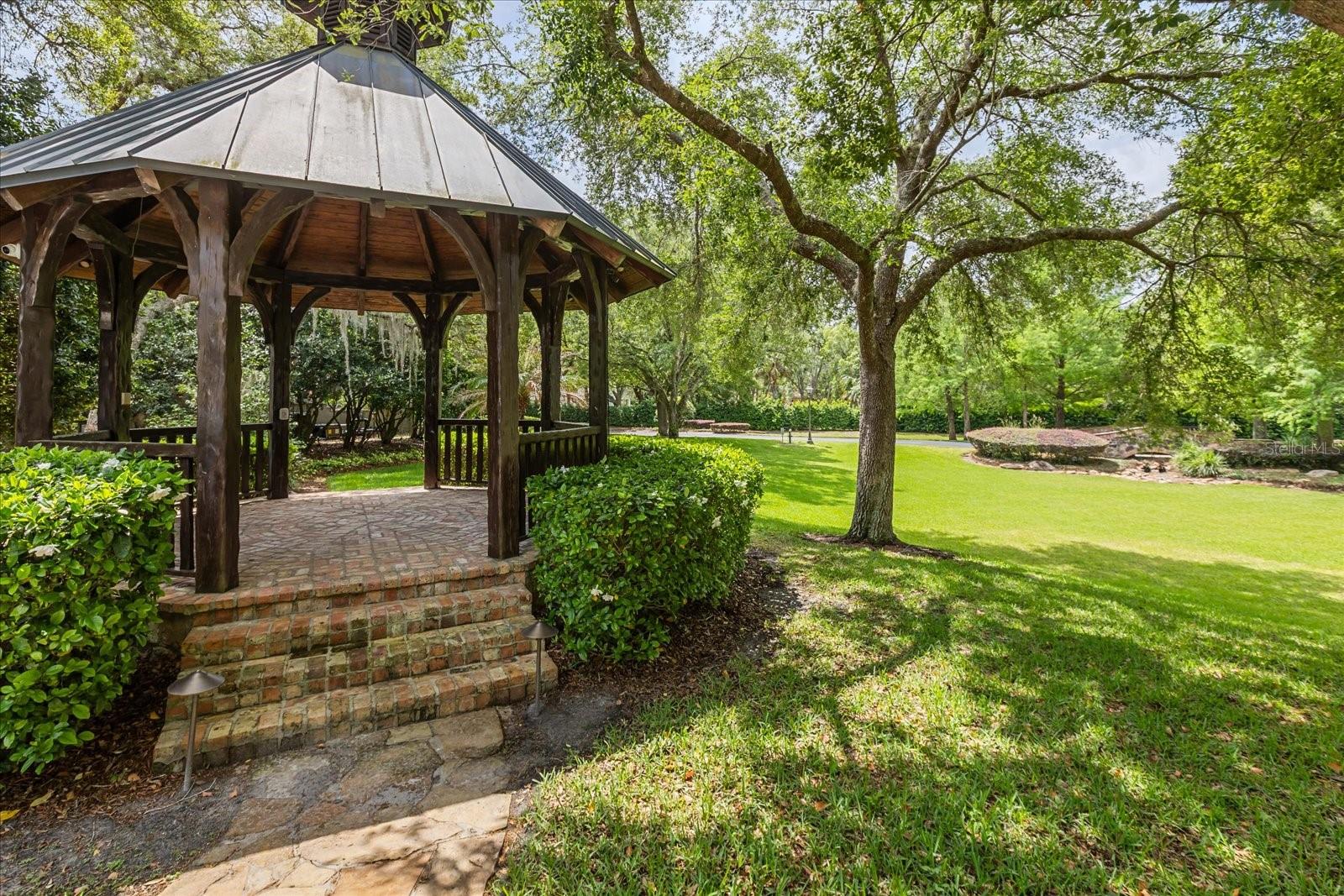 Listing photo id 54 for 2878 Markham Woods Road