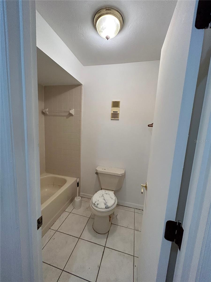 Image 6 of 13 For 4501 Nettle Creek Court