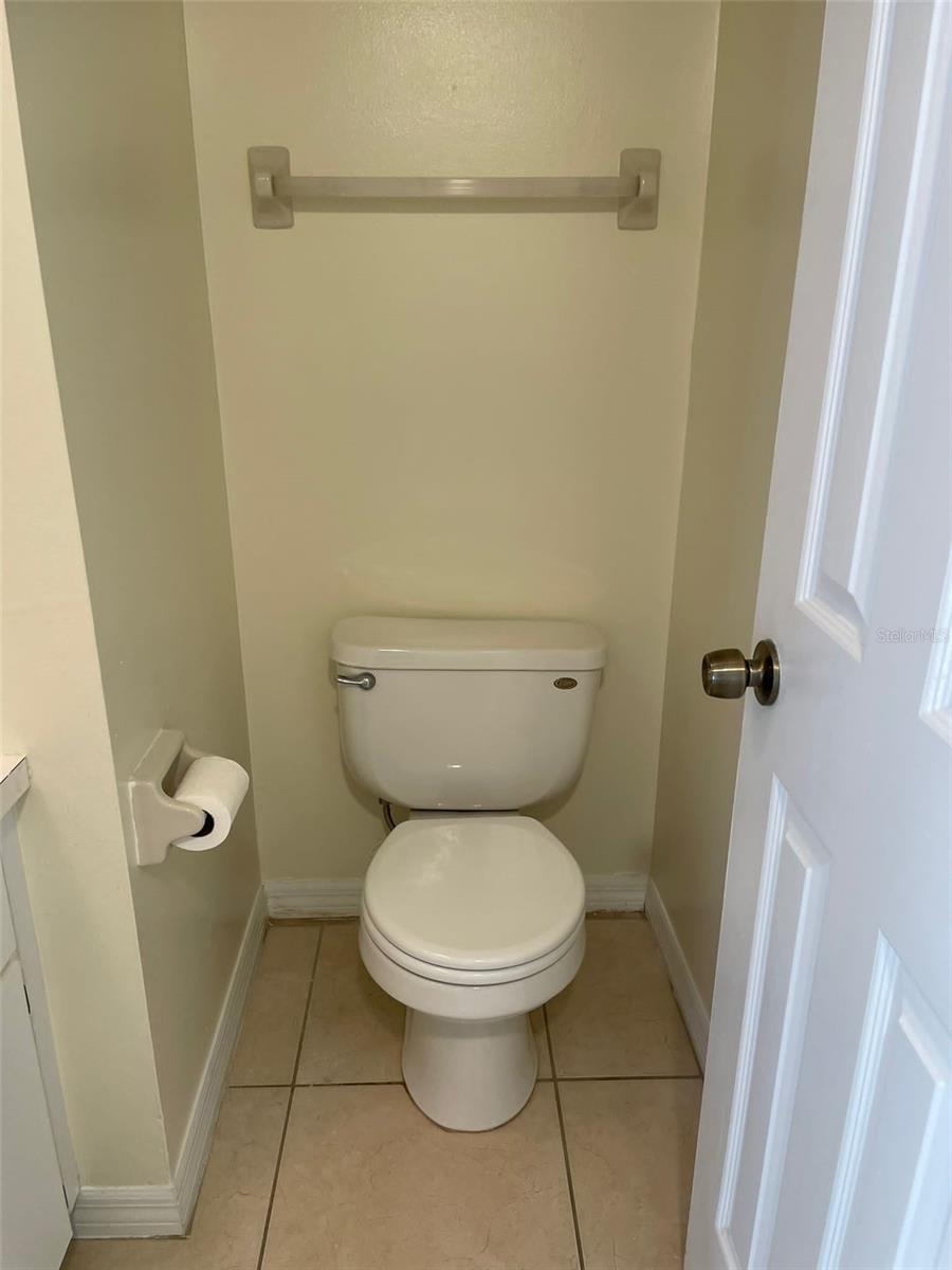 Image 10 of 18 For 7327 Forest Hill Court 223
