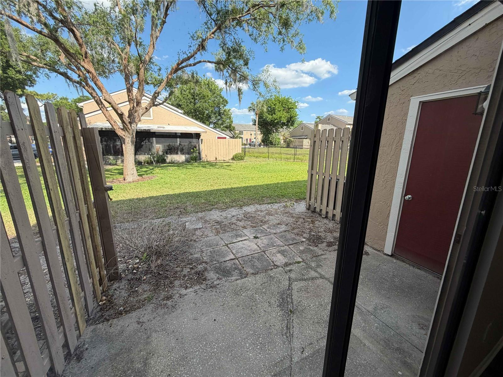 Image 18 of 19 For 603 Casa Park Court O