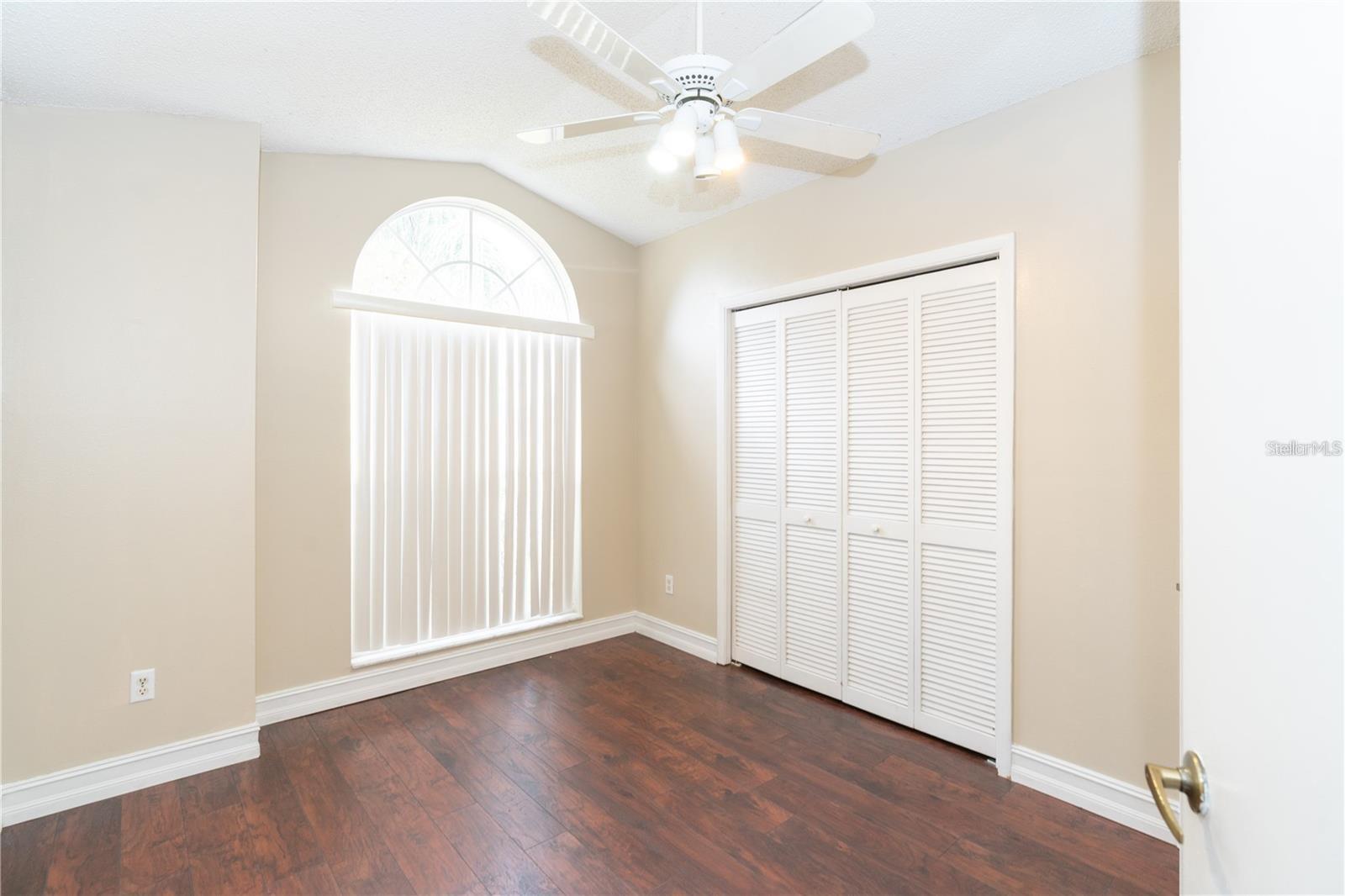 Image 18 of 38 For 12860 Waterhaven Circle
