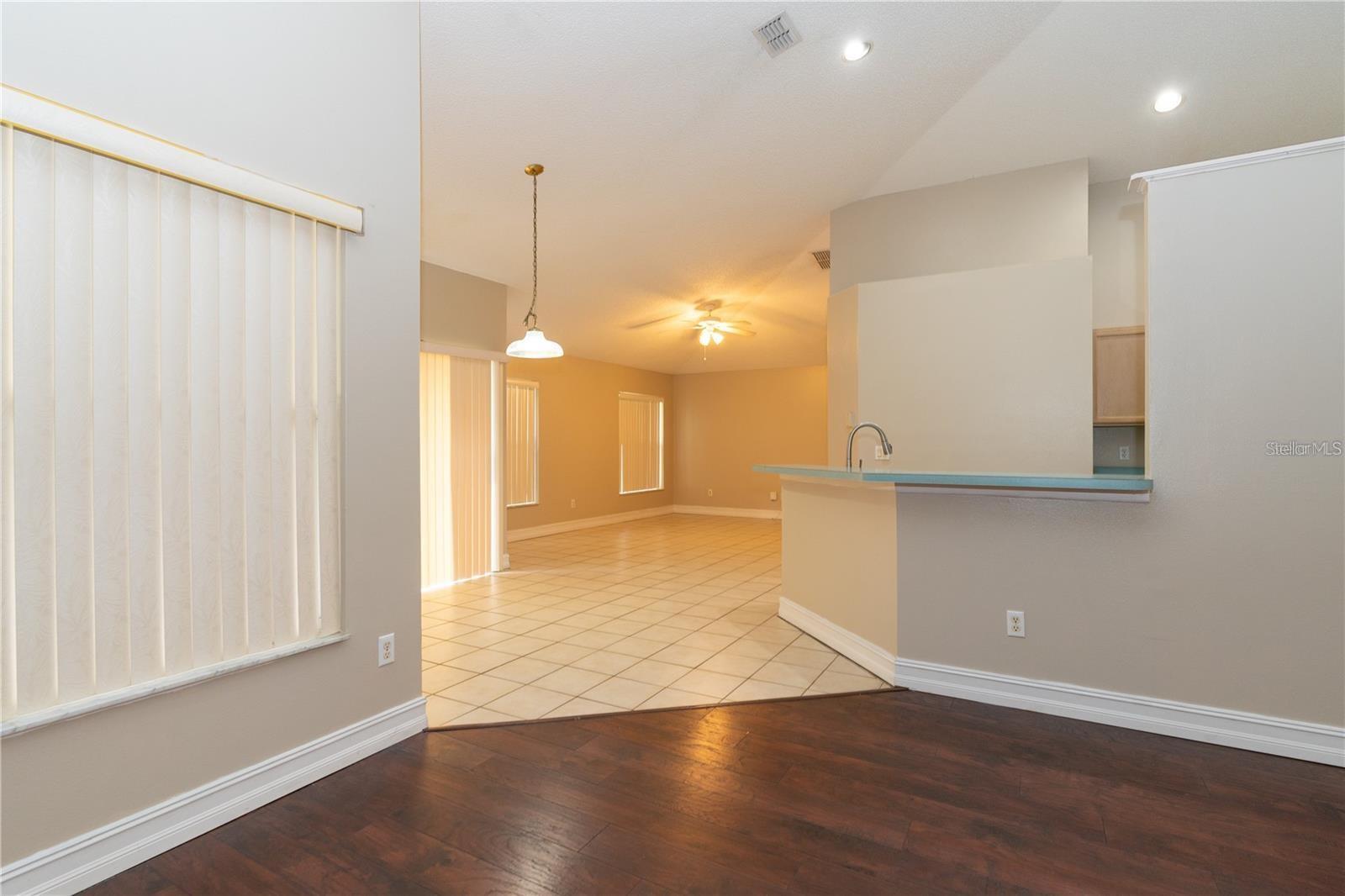 Image 26 of 38 For 12860 Waterhaven Circle