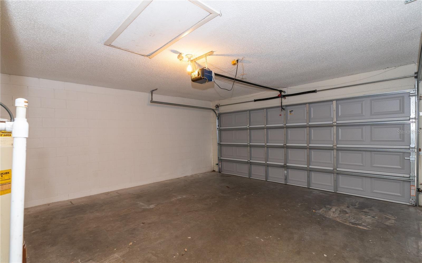 Image 34 of 38 For 12860 Waterhaven Circle
