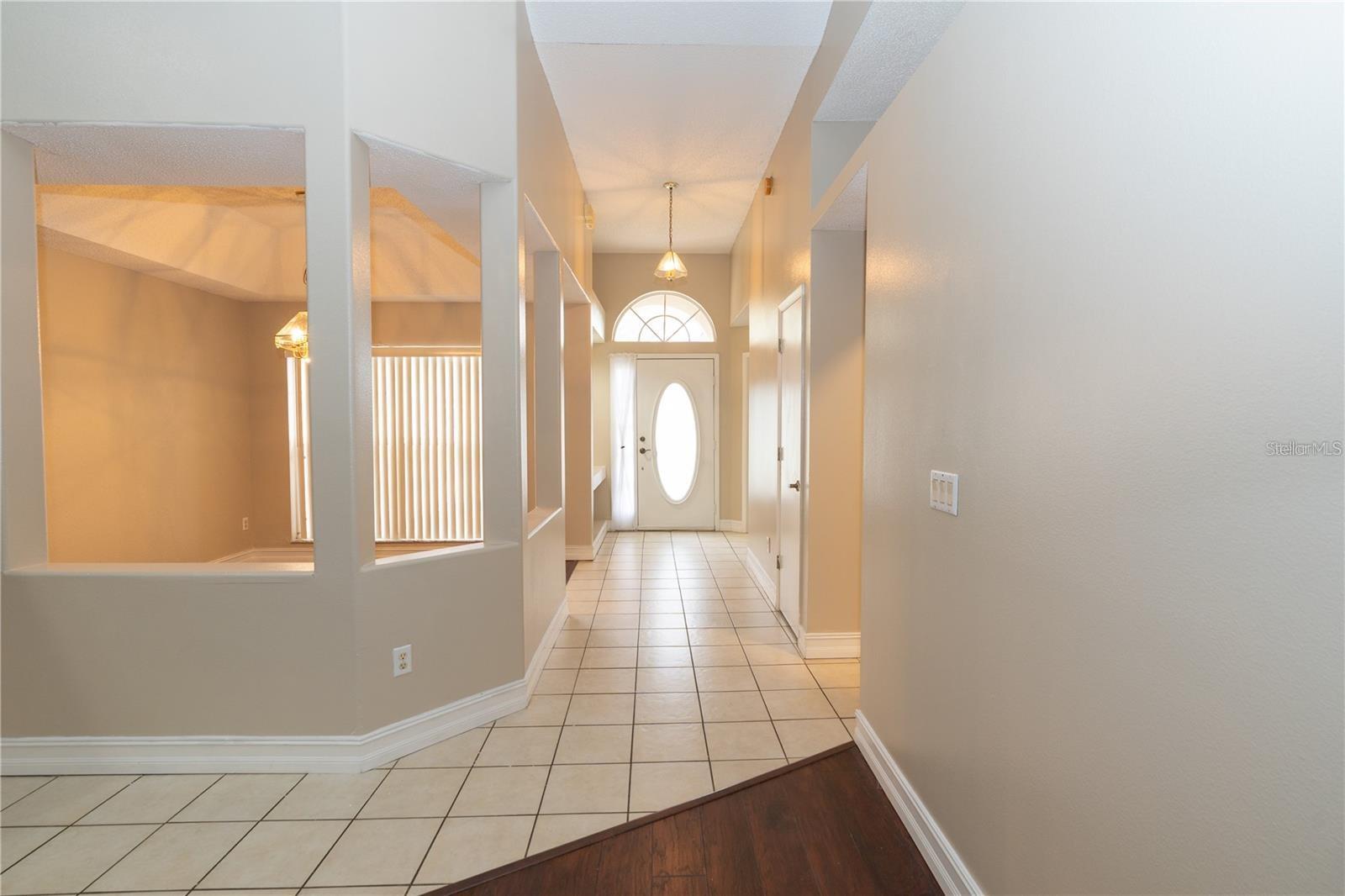 Image 7 of 38 For 12860 Waterhaven Circle